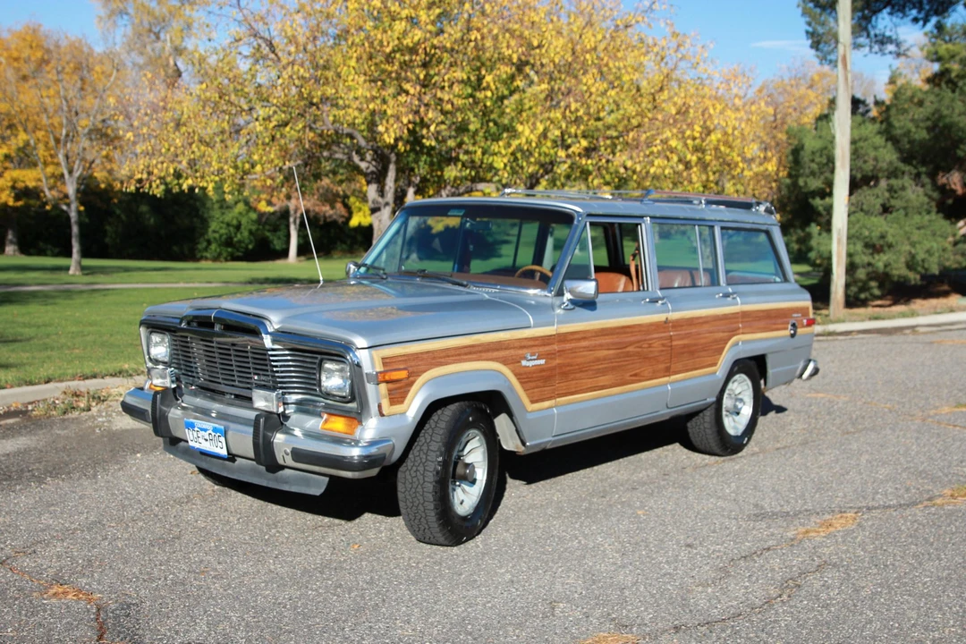 1984 Jeep SJ Grand Wagoneer - Image 2 of 31