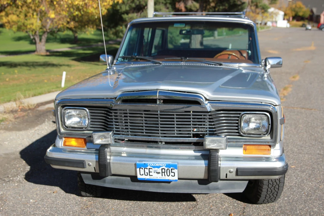 1984 Jeep SJ Grand Wagoneer - Image 8 of 31
