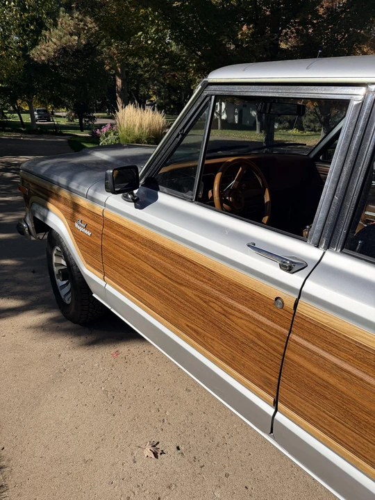 1984 Jeep SJ Grand Wagoneer - Image 13 of 31
