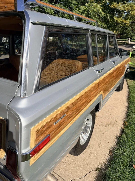 1984 Jeep SJ Grand Wagoneer - Image 18 of 31