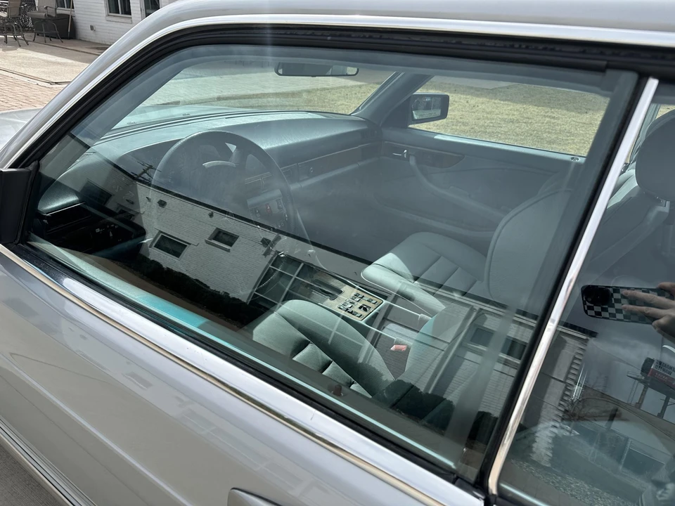 1984 Mercedes-Benz C126 S-Class Coupe - Image 25 of 31