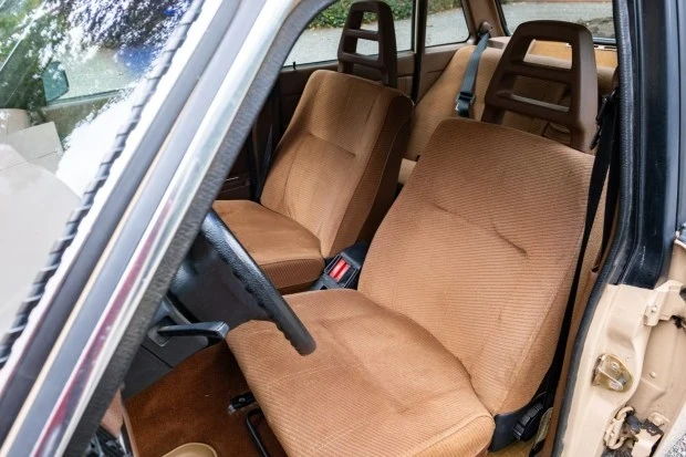 1984 Volvo 244 - Image 4 of 7