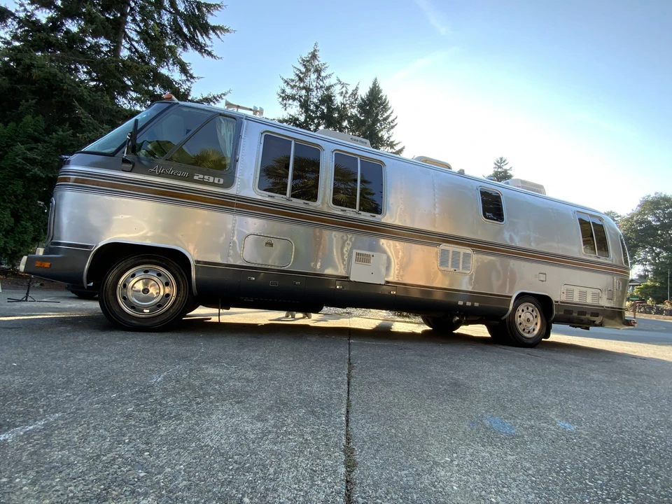 1985 Airstream - Image 3 of 31