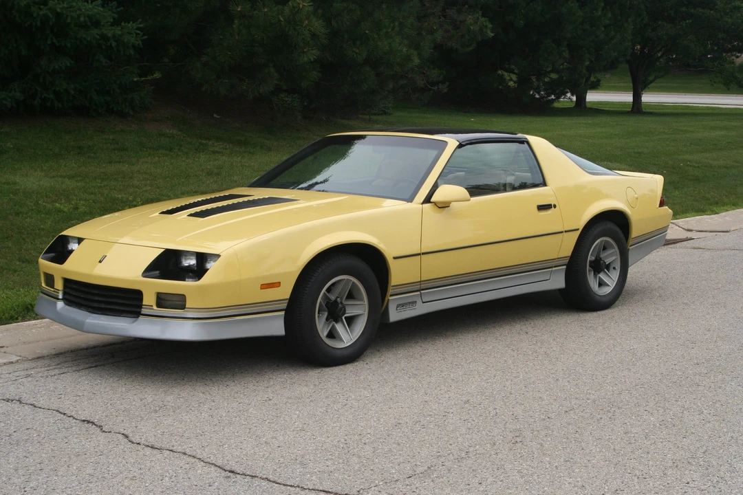 1985 Chevrolet Camaro IROC-Z & Z28 3rd Gen - Image 2 of 31