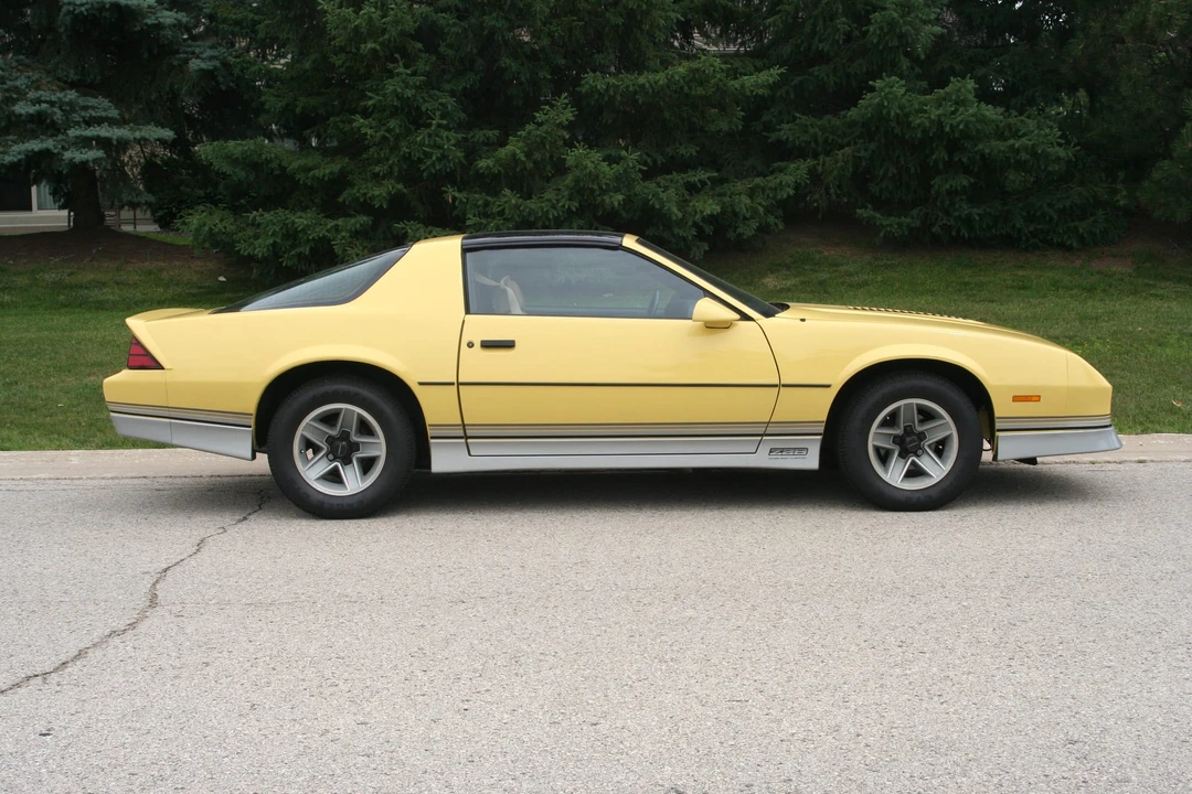 1985 Chevrolet Camaro IROC-Z & Z28 3rd Gen - Image 7 of 31