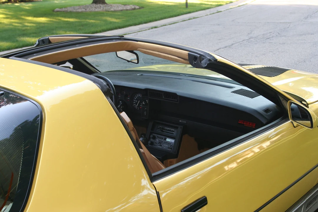 1985 Chevrolet Camaro IROC-Z & Z28 3rd Gen - Image 26 of 31