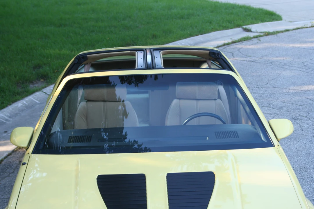 1985 Chevrolet Camaro IROC-Z & Z28 3rd Gen - Image 23 of 31