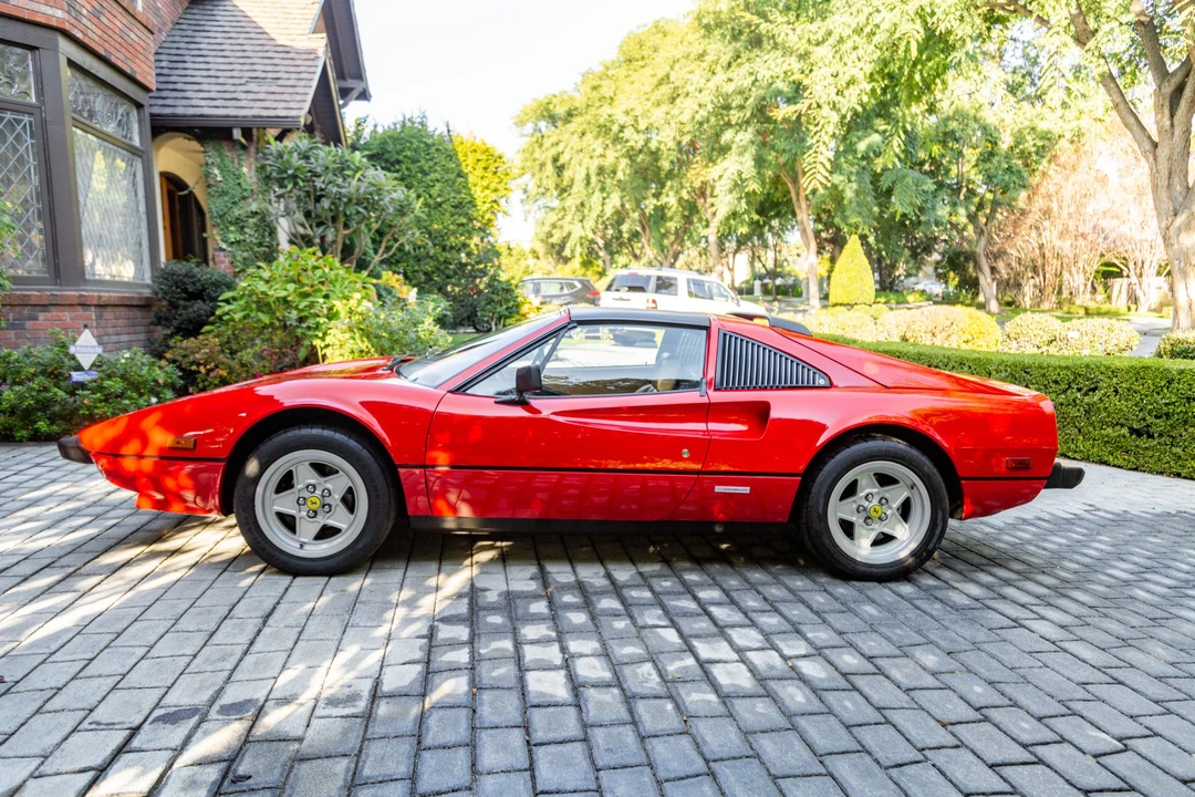 1985 Ferrari 308 GTS QV - Image 3 of 31