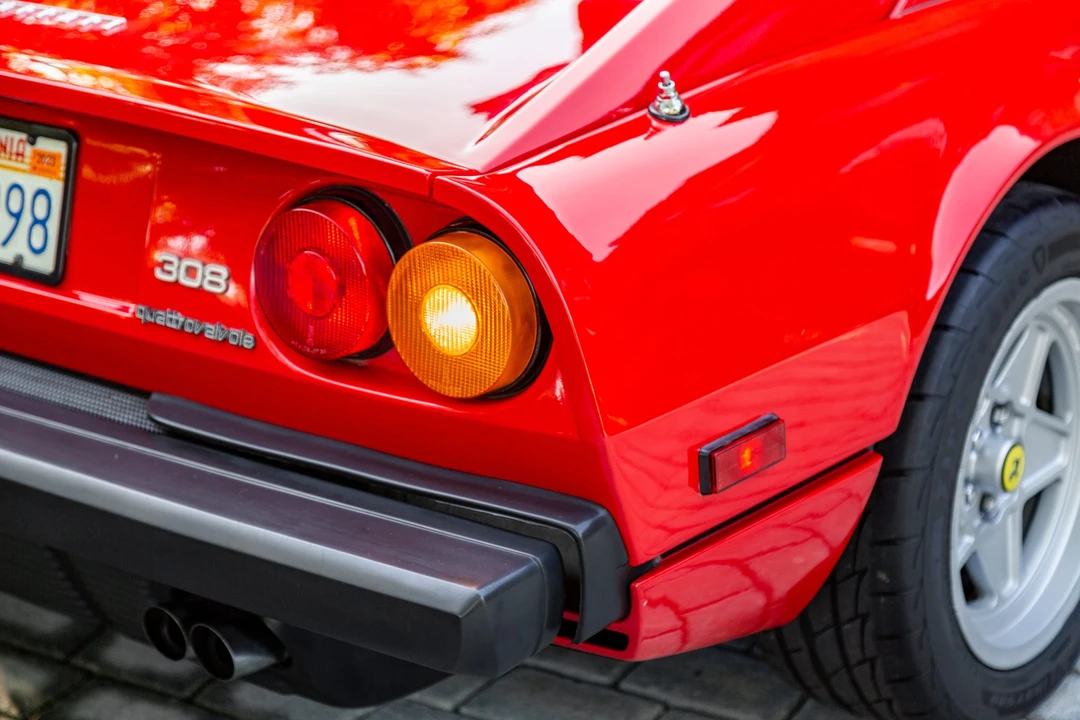 1985 Ferrari 308 GTS QV - Image 28 of 31