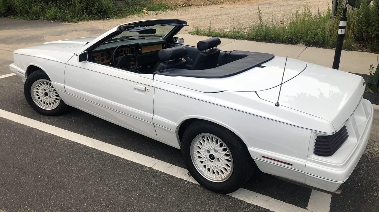 1985 Mercury Capri - Image 11 of 31