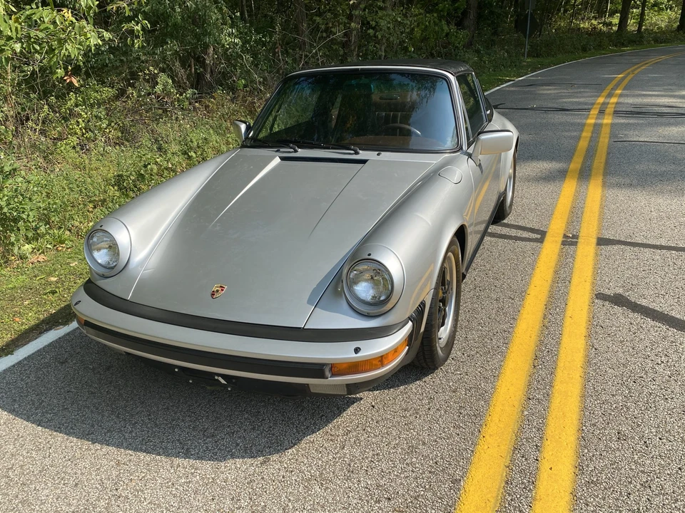 1985 Porsche 911 Carrera 3.2 - Image 7 of 31