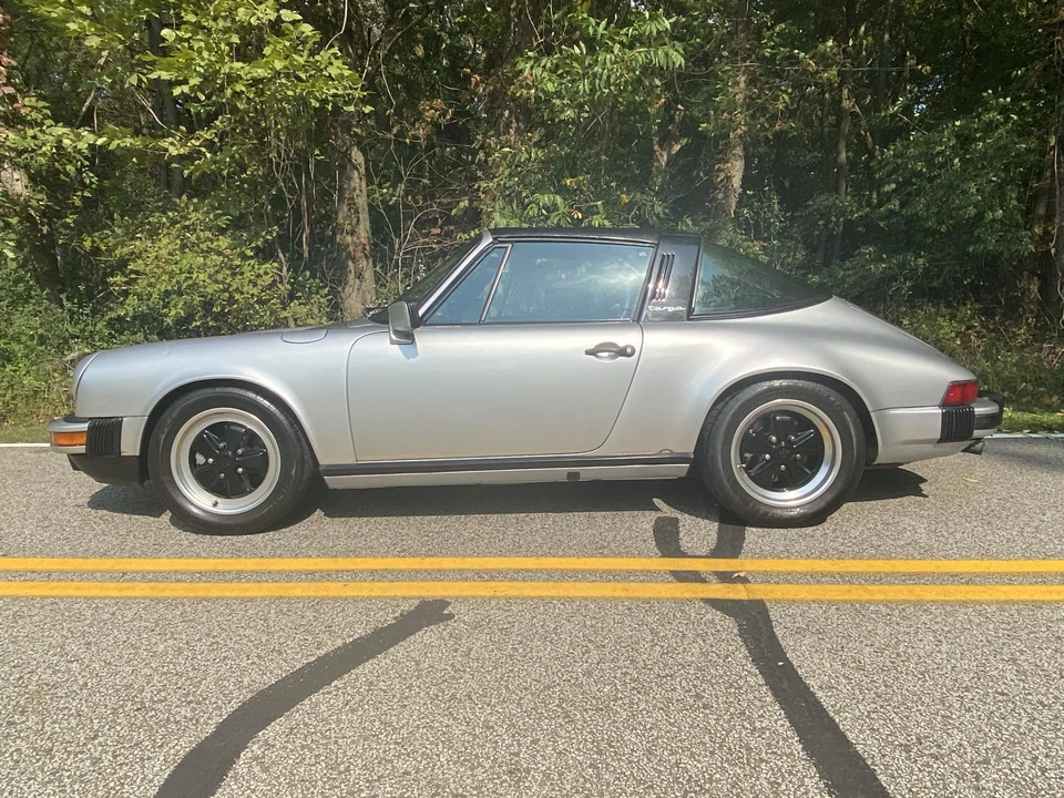 1985 Porsche 911 Carrera 3.2 - Image 23 of 31