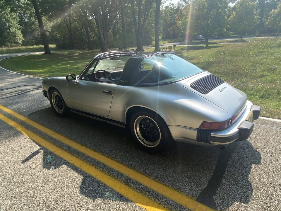 1985 Porsche 911 Carrera 3.2 - Image 25 of 31