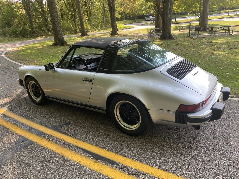 1985 Porsche 911 Carrera 3.2 - Image 24 of 31