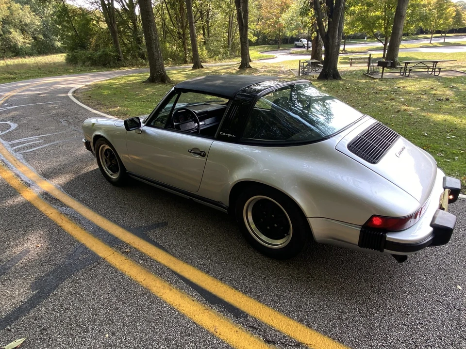 1985 Porsche 911 Carrera 3.2 - Image 27 of 31