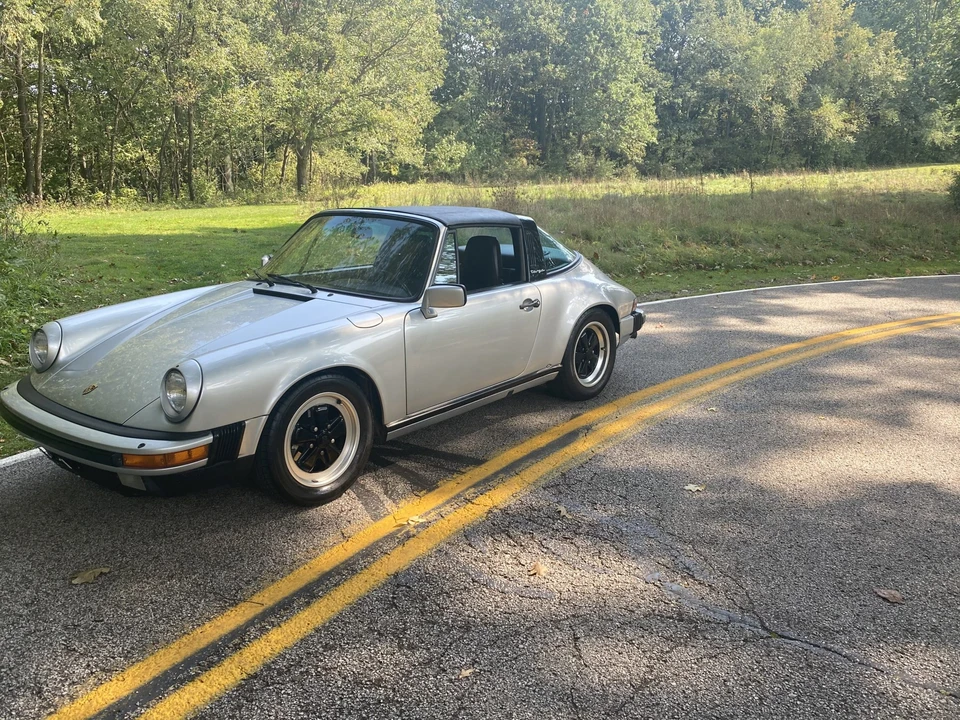 1985 Porsche 911 Carrera 3.2 - Image 5 of 31