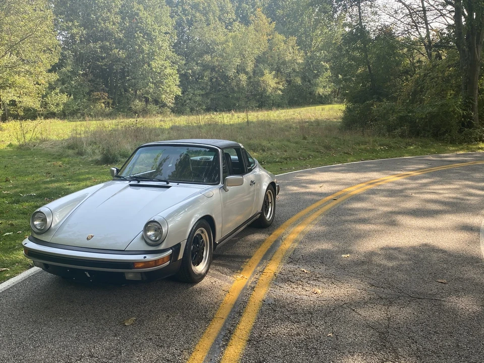1985 Porsche 911 Carrera 3.2 - Image 3 of 31