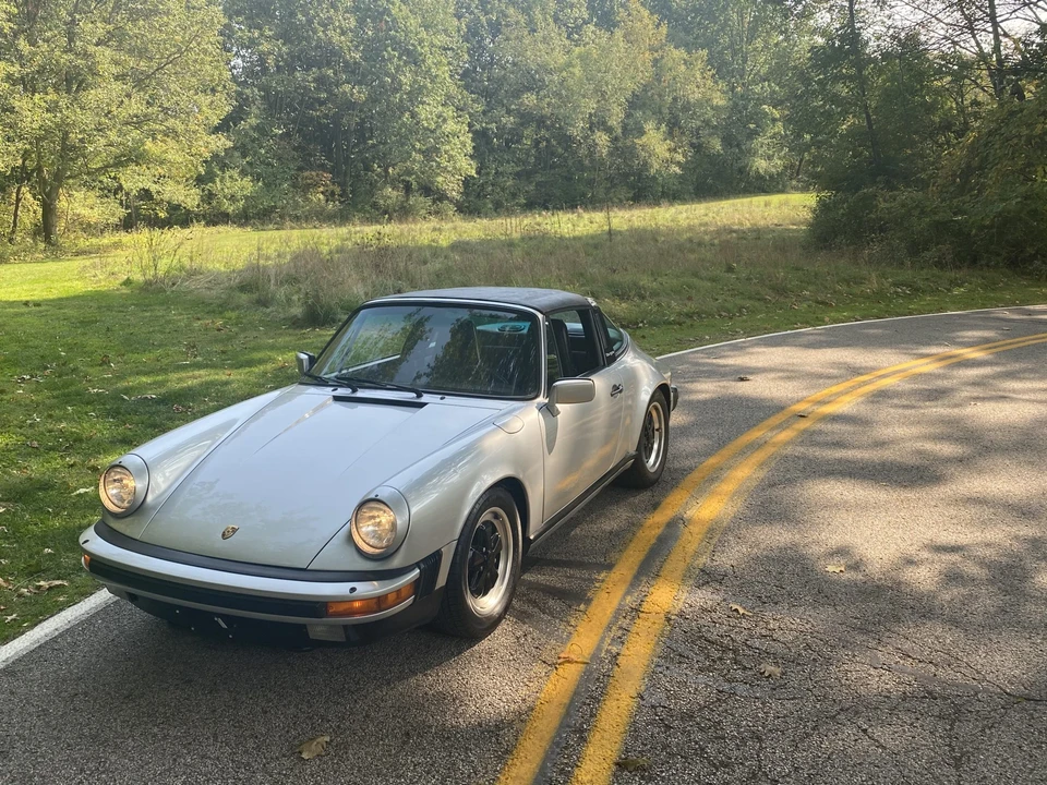 1985 Porsche 911 Carrera 3.2 - Image 4 of 31