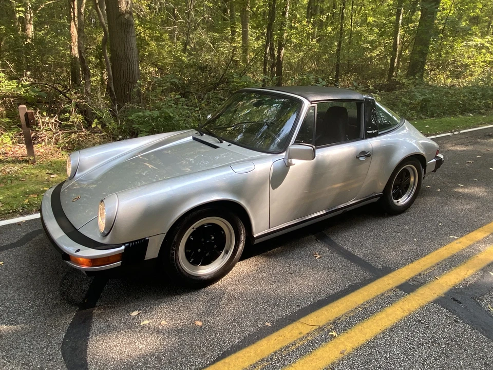 1985 Porsche 911 Carrera 3.2 - Image 13 of 31