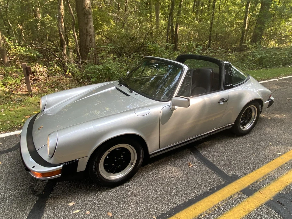 1985 Porsche 911 Carrera 3.2 - Image 9 of 31
