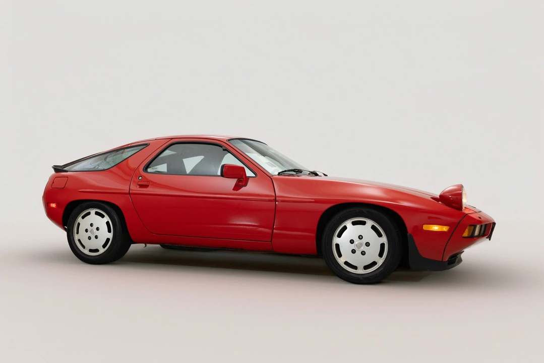 1985 Porsche 928 S - Image 13 of 31