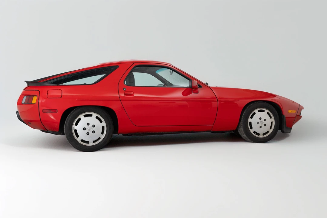 1985 Porsche 928 S - Image 14 of 31