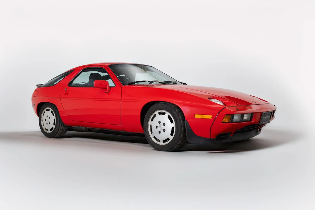 1985 Porsche 928 S - Image 12 of 31