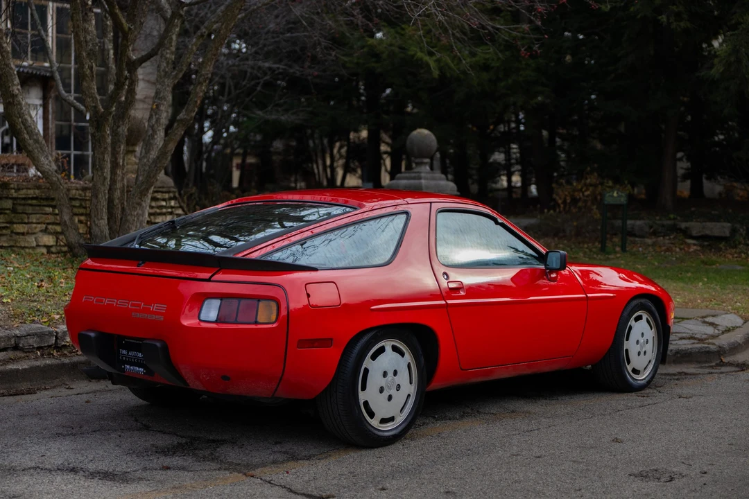 1985 Porsche 928 S - Image 6 of 31