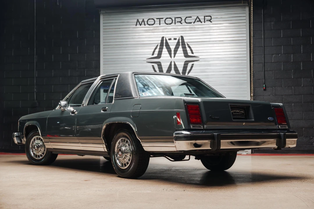 1986 Ford LTD - Image 14 of 31