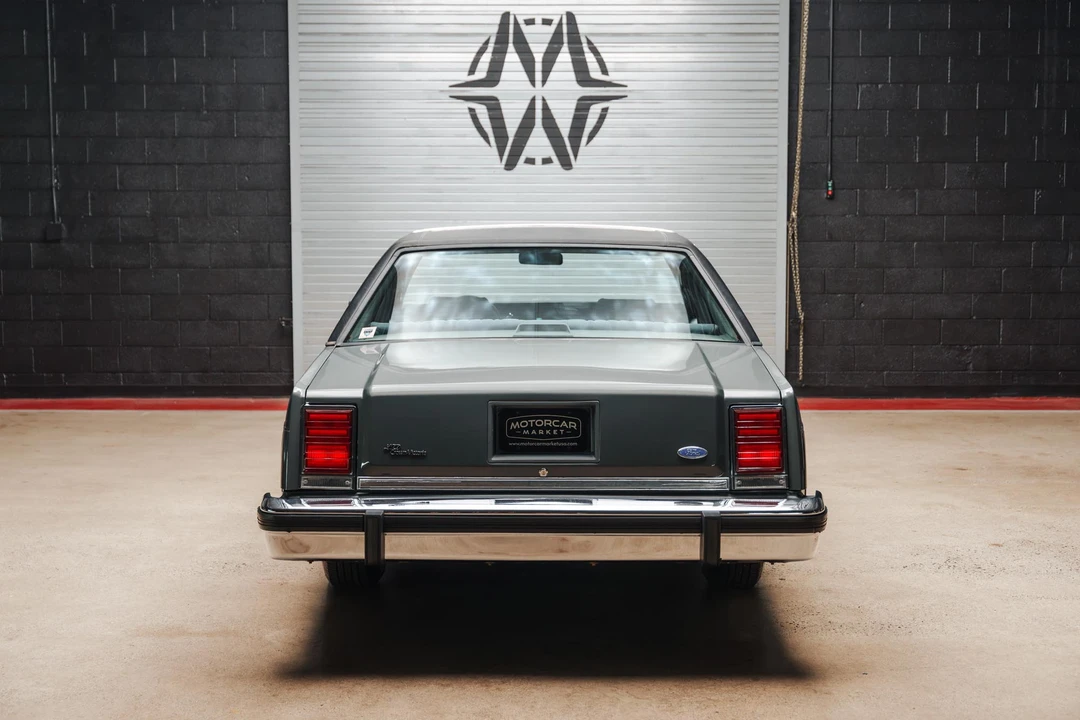 1986 Ford LTD - Image 12 of 31