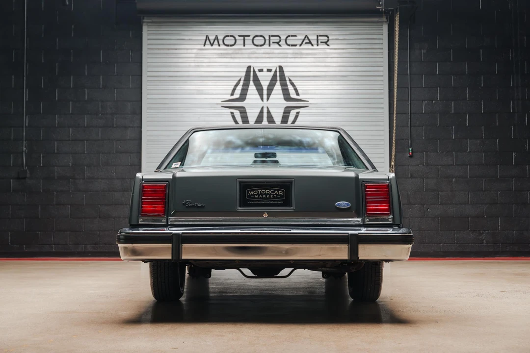 1986 Ford LTD - Image 13 of 31