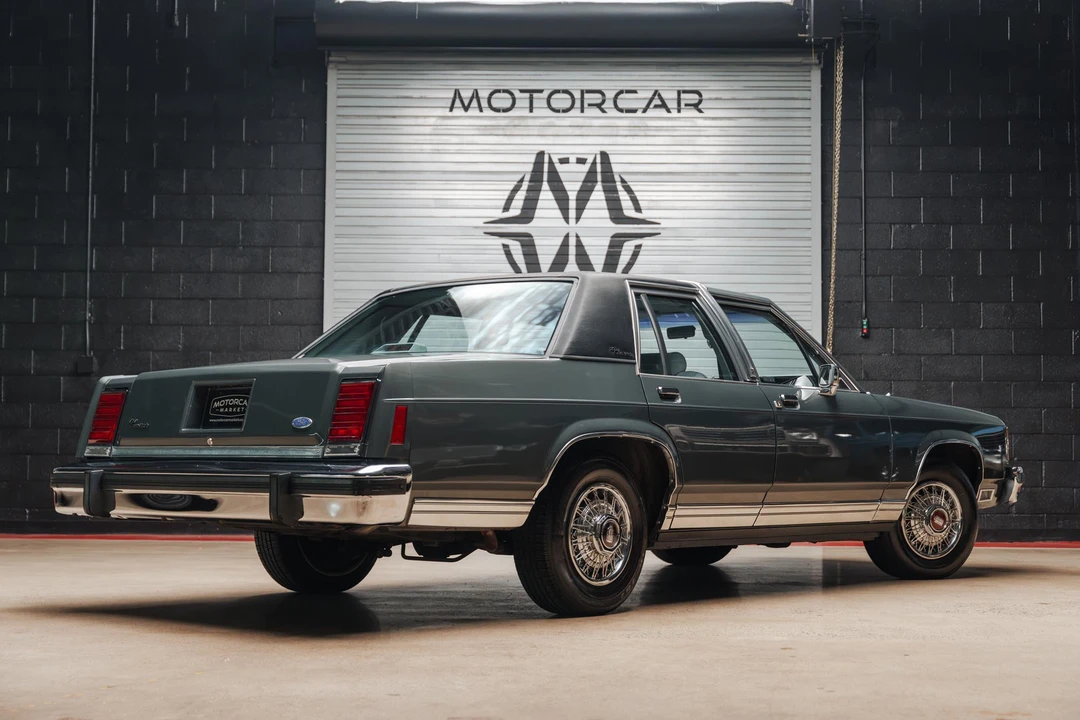 1986 Ford LTD - Image 11 of 31
