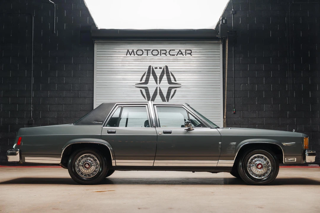 1986 Ford LTD - Image 9 of 31