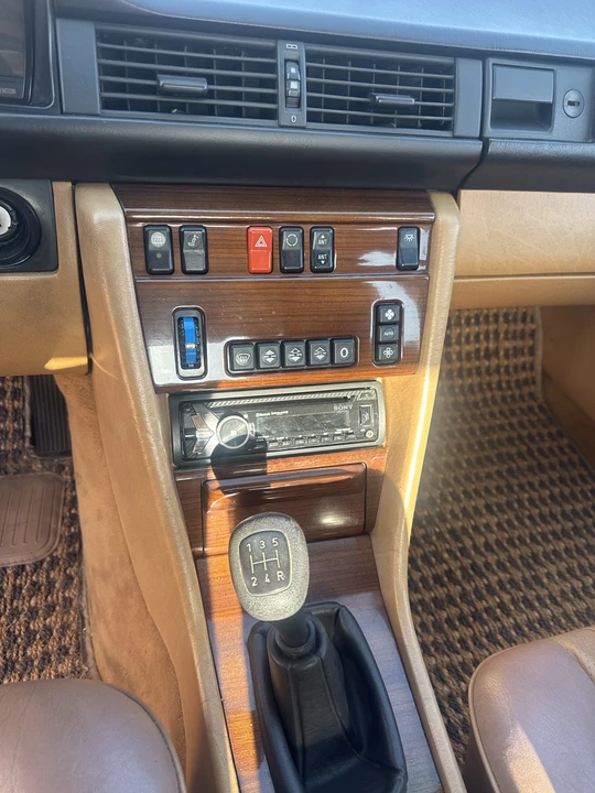 1986 Mercedes-Benz W124 E-Class - Image 13 of 31