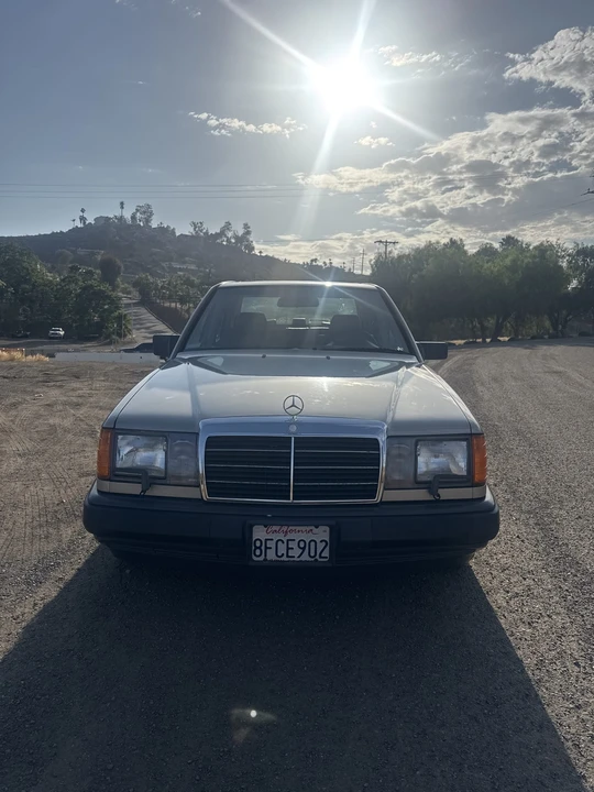 1986 Mercedes-Benz W124 E-Class - Image 7 of 31
