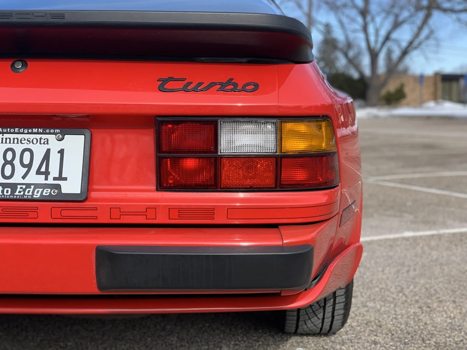 1986 Porsche 944 Turbo - Image 23 of 31