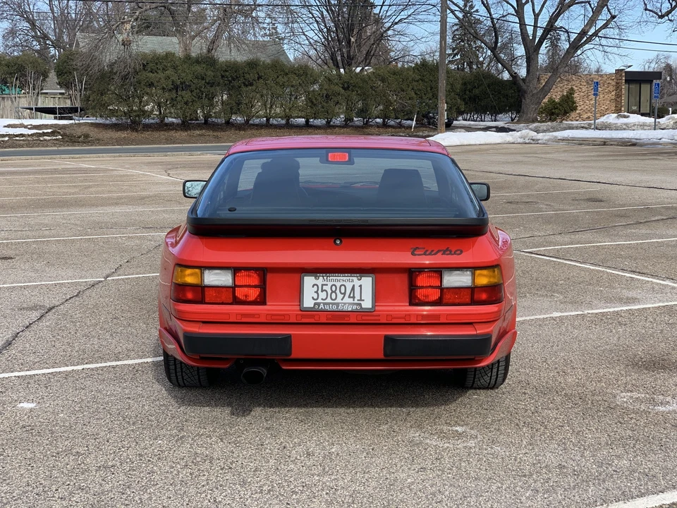 1986 Porsche 944 Turbo - Image 5 of 31