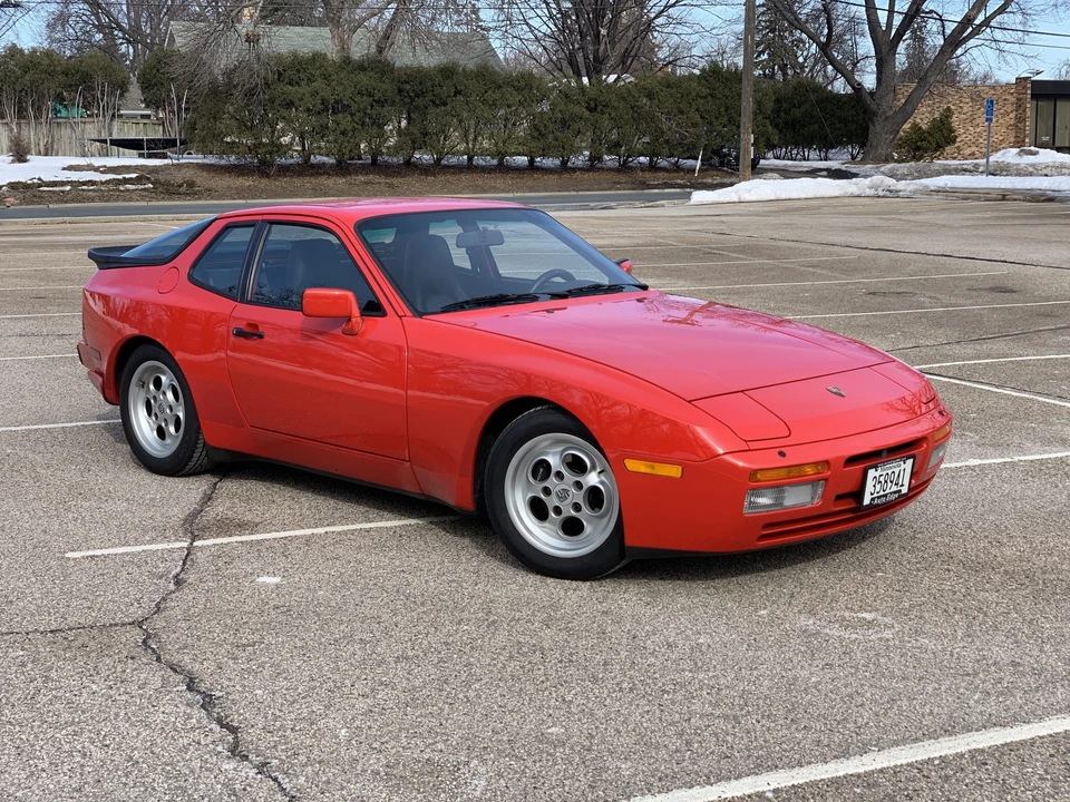 1986 Porsche 944 Turbo - Image 8 of 31