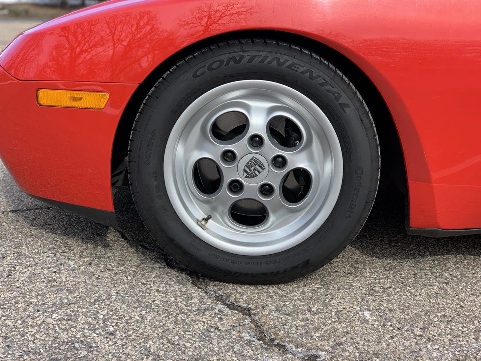 1986 Porsche 944 Turbo - Image 26 of 31