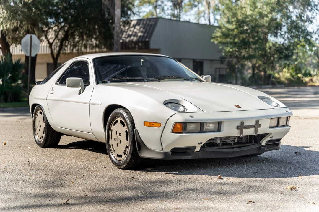 1986 Porsche 928 S - Image 3 of 31