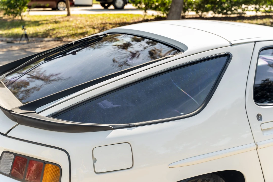 1986 Porsche 928 S - Image 28 of 31