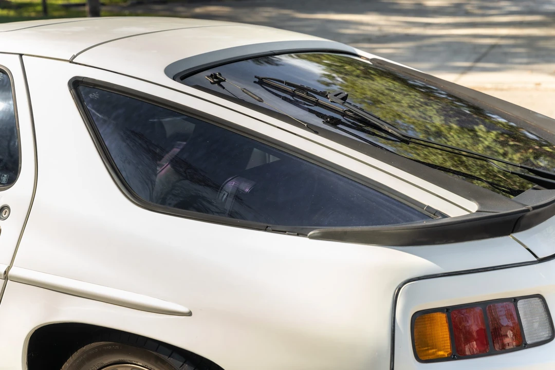 1986 Porsche 928 S - Image 27 of 31