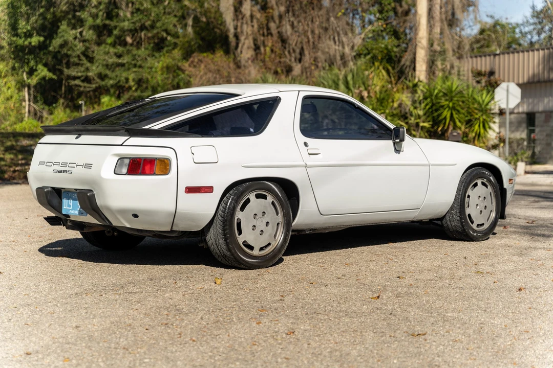1986 Porsche 928 S - Image 5 of 31