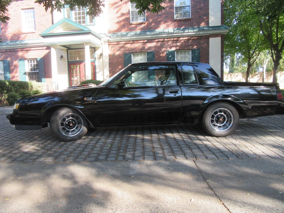 1987 Buick Grand National - Image 11 of 31