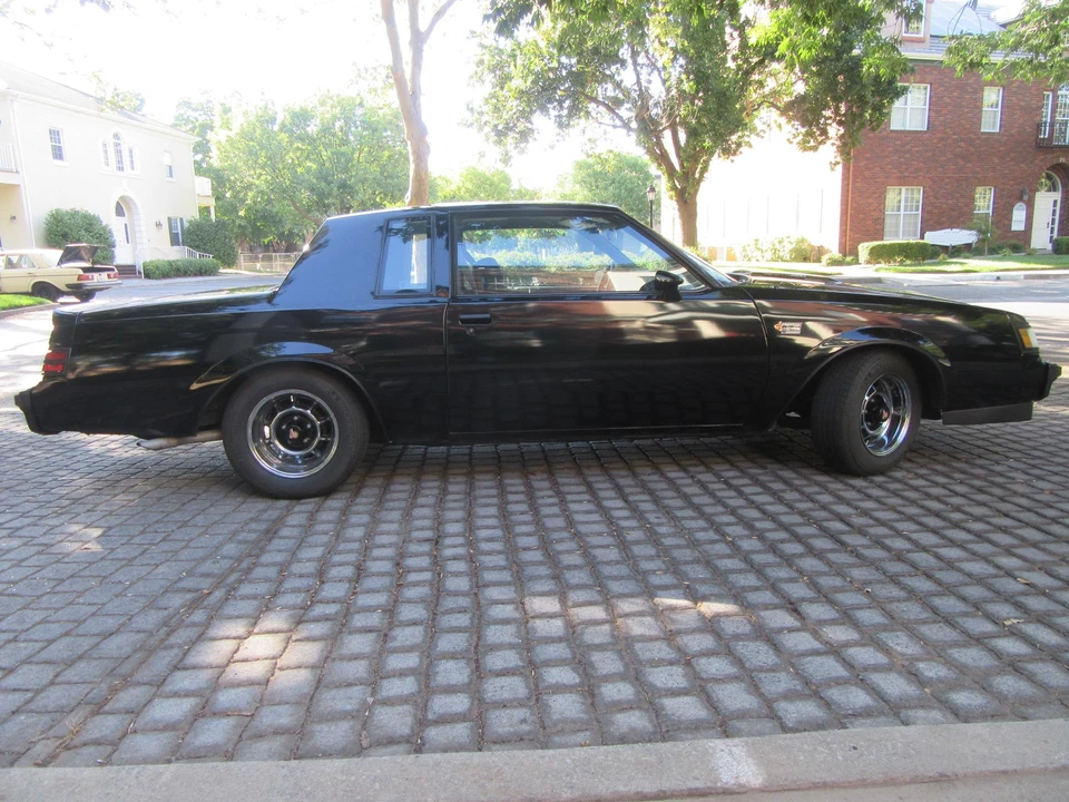 1987 Buick Grand National - Image 25 of 31