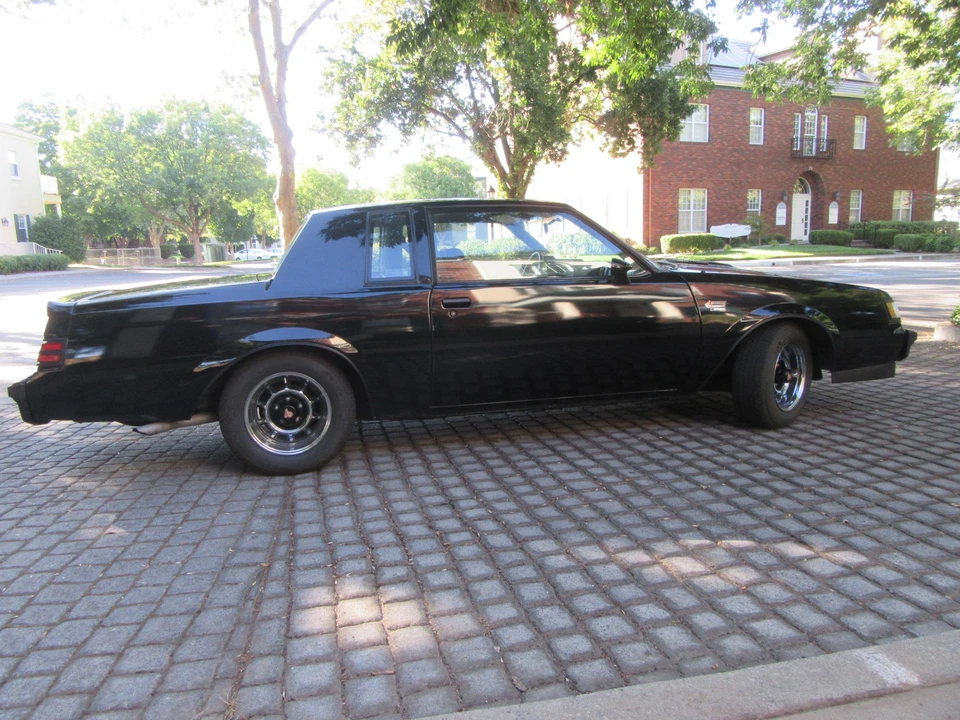 1987 Buick Grand National - Image 26 of 31