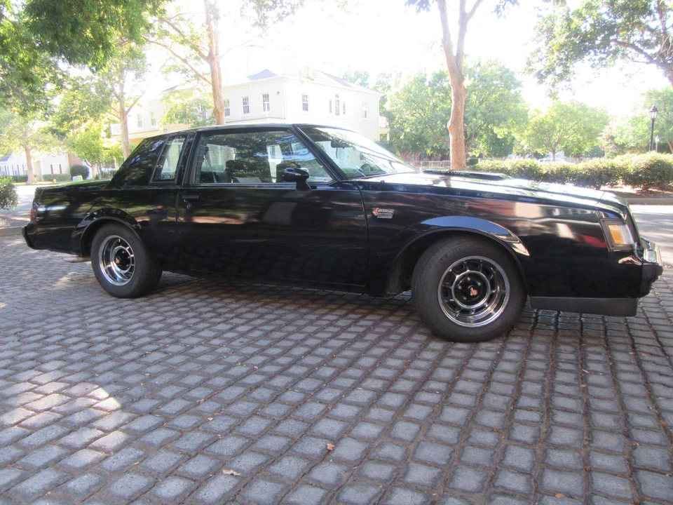 1987 Buick Grand National - Image 28 of 31
