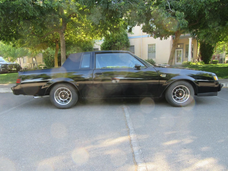 1987 Buick Grand National - Image 27 of 31