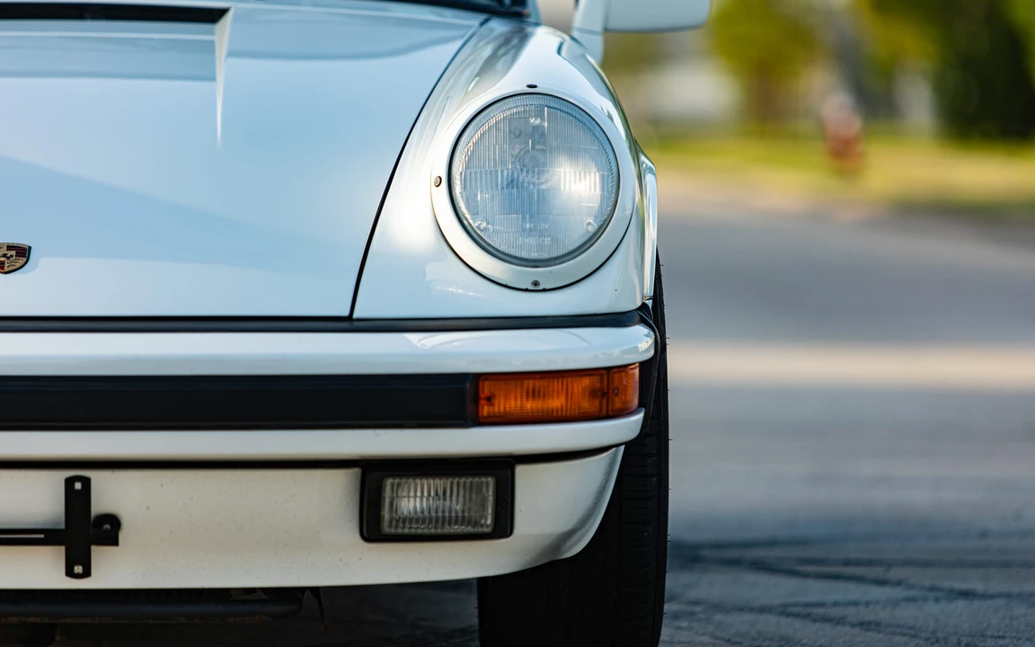1987 Porsche 911 Carrera 3.2 - Image 12 of 31
