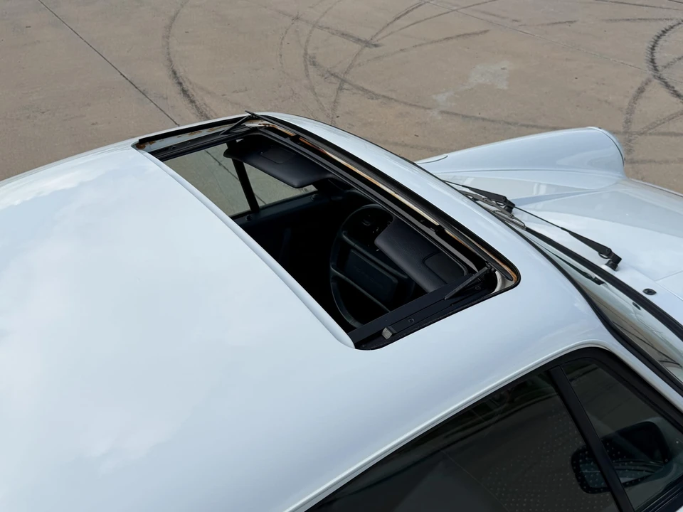 1987 Porsche 911 Carrera 3.2 - Image 19 of 31